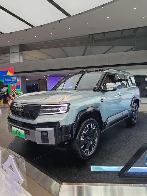 重庆140比亚迪方程豹硬派越野的爆款，英菲尼迪35周年与你共成长